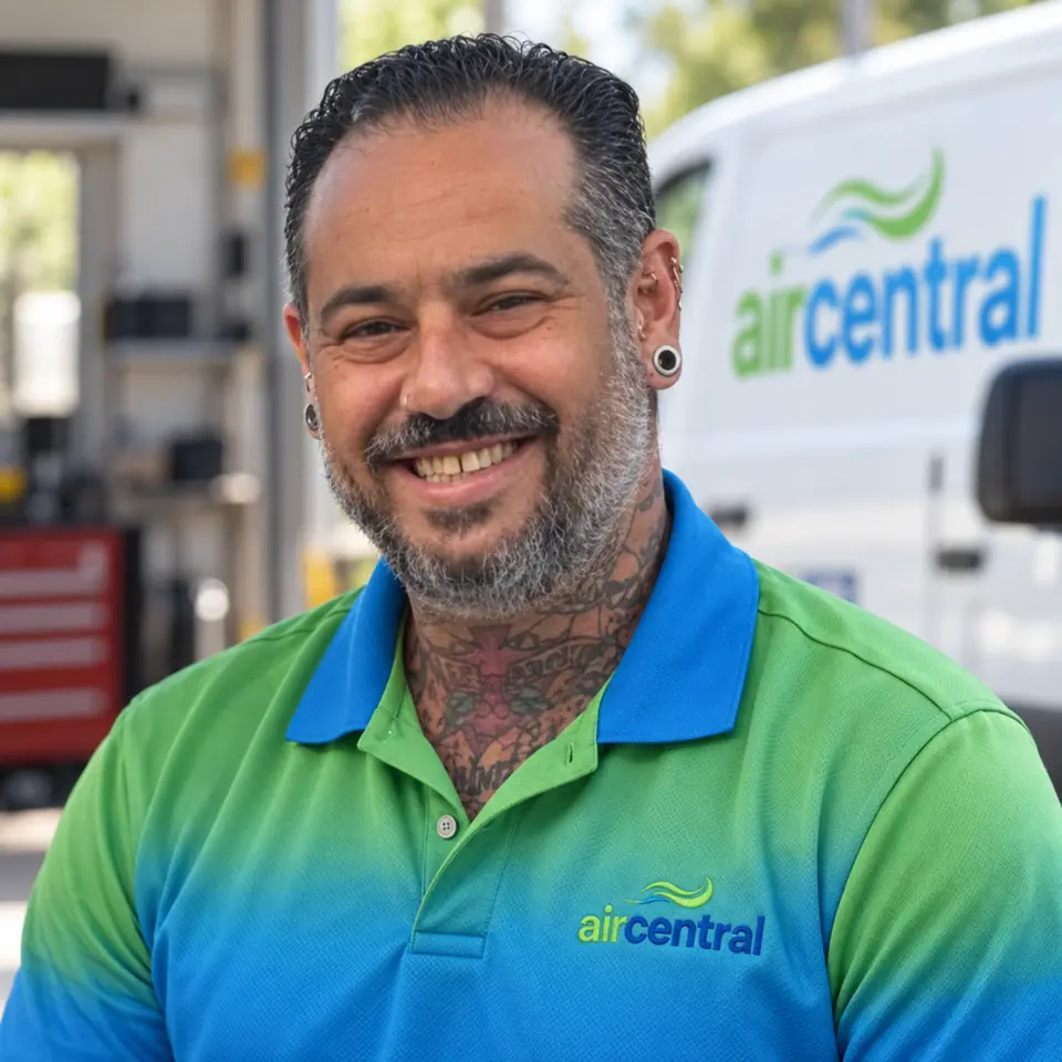 Nessi Ziv, Air Central owner and lead technician